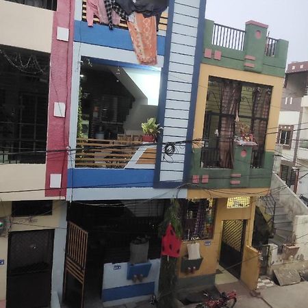 Yashu Guest House Ujjain Luaran gambar